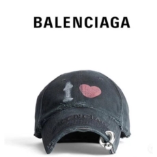 BALENCIAGA